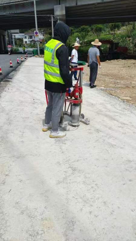 G318岳西縣精細化工程——加寬段水穩(wěn)層檢測